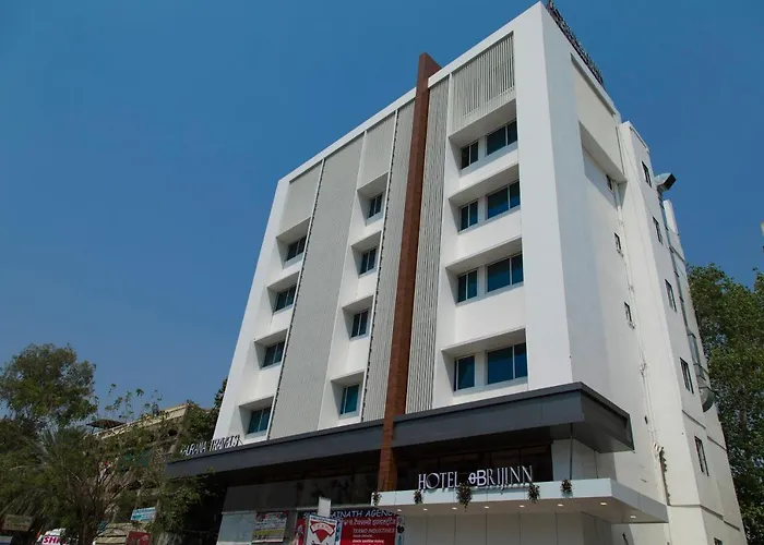 Capital O 13004 Hotel Brij Inn Nagpur